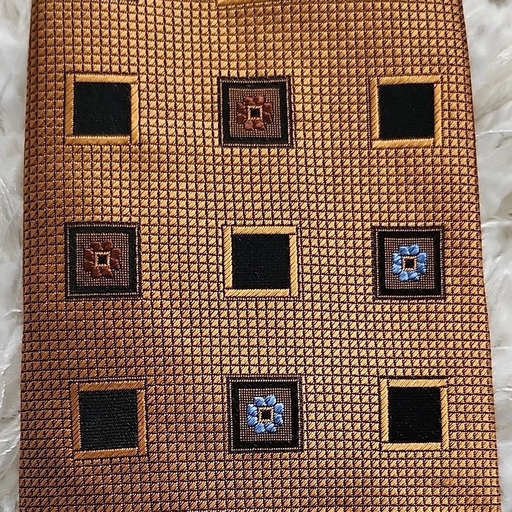 Madison Boy Brown Geometric Pattern Pre-Tie